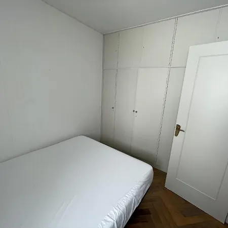 Nuevo! Piso A 50 M Ayuntamiento Apartment Santander